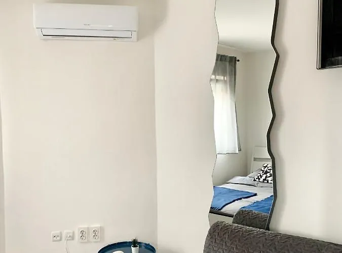 Bruna-liznjan, Medulin *